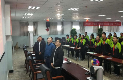 1538110309457034438.png 天津大学社会实践基地布尔津县初级中学隆重举行第十六期求实团校开班典礼222.png