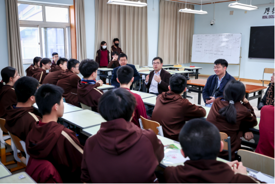 材料学院举办材料类本科实验教学研讨会